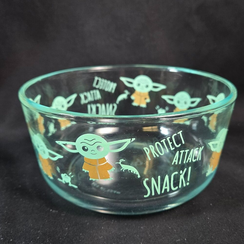 Pyrex Glass Snack Attack Bowl Star Wars Mandalorian Baby YODA 4-Cup NO LID
